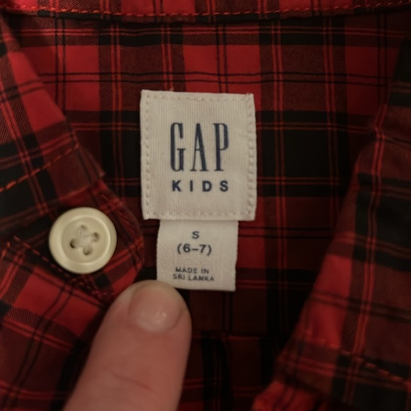 Gap Kids EUC Button Down Shirt. Size S (6/7) - Picture 3 of 9